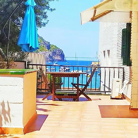 Promenade Apartment. Puerto de Sóller